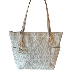 Michael Kors Jet Set Signature Tote Bag. Leather.